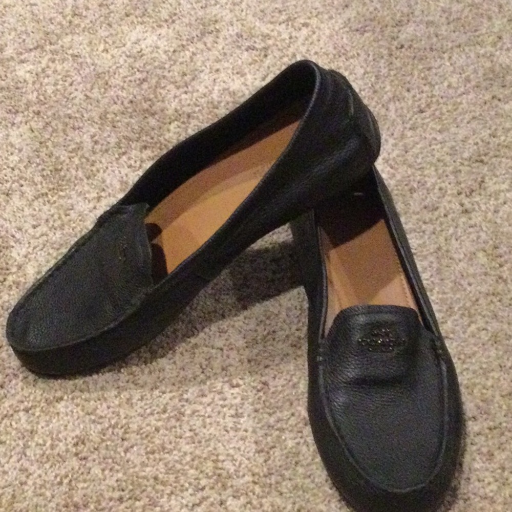 Women’s coach black flat size 10